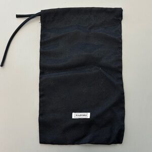 Natori Classic Black Dust Bag
